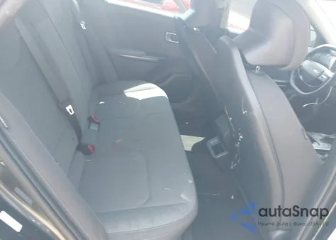 2025 Kia K4 Lx/Lxs z USA, uszkodzony, nr VIN 3KPFT4DE4SE105312